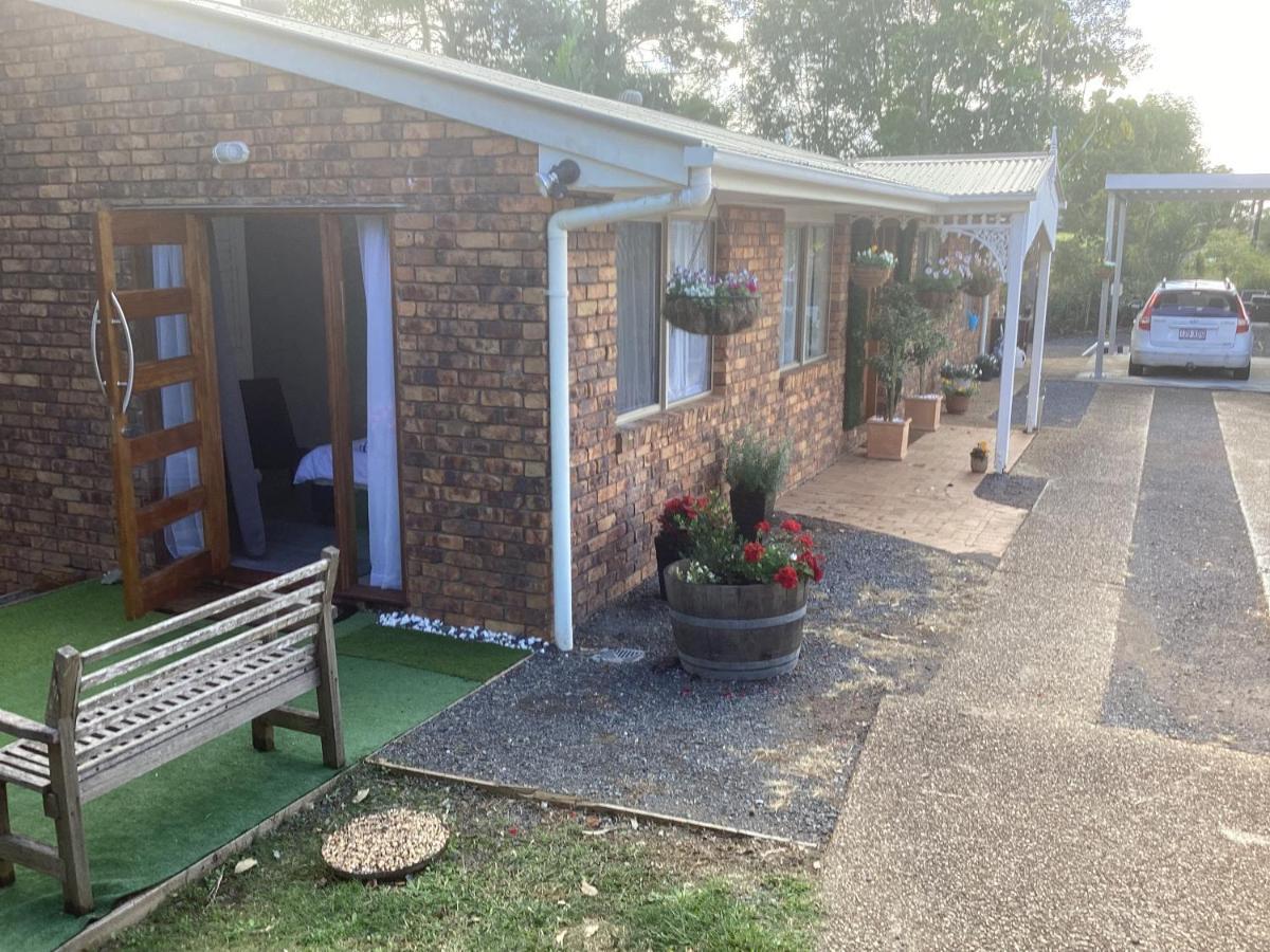 Diddillibah House Apartamento Exterior foto